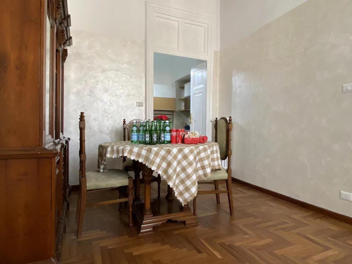 Cavour 44616 Lägenhet Rom Exteriör bild